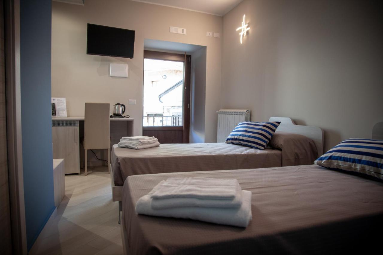 Al Centro Casa Vacanze Mistretta Экстерьер фото